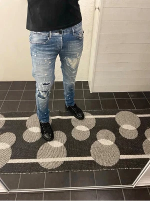Tramarossa Jeans - Tramarossa jeans herr| pris:1399kr| storlek: W33 L33| skick:9/10| hör av dig vid minsta lilla fundering eller fråga|