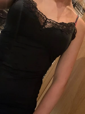 Sött spetslinne - Svart spetslinne som inte används, använt fåtal gånger💞