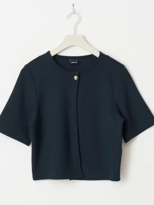 Trekvartsärmad topp💕💕 - Säljer en jätte gullig marinblå, trekvartsärmad kofta från gina tricot! Storlek xs🥰 Hör av er kring frågor💕 Pris kan diskuteras!!