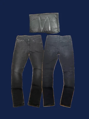 Nudie Jeans Skinny Lin - Säljer ett par Nudie Jeans i modellen Skinny Lin i storleken 29/32 jeansen är i bra skick och de har inga stora tecken på användning 