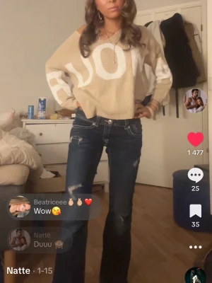 Amour tröja  - En jätte fin amour tröja från Catalea ❤️❤️