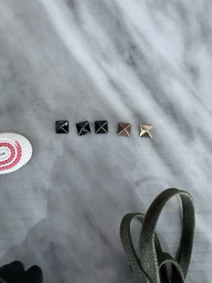 Valentino Nitar  - Valentino nitar -  Skick: Nya   -  Hör av dig vid minsta fråga - TrendWardrobe