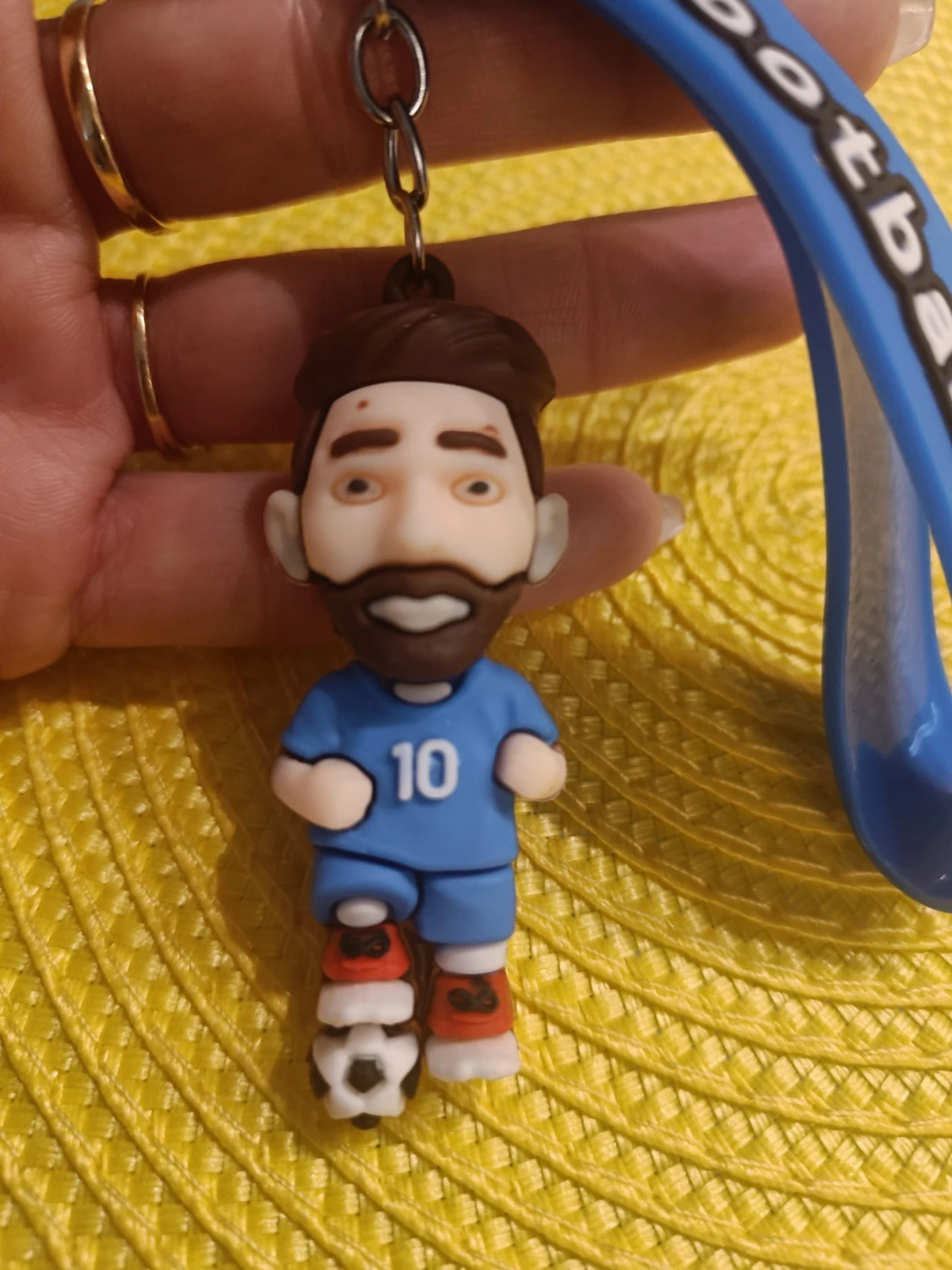 Nyckelring med fotbollsspelare blå - 1