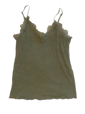 Cottage core grön top!!  - Super söt! Skriv vid frågor :)