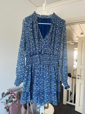 Supersöt sommarklänning  - Supersöt klänning som inte längre kommer till användning❣️skriv vid frågor!