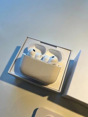 Apple AirPods Pro 3 - Air pods pro 3 bara testade! Hör av dig vid frågor! 