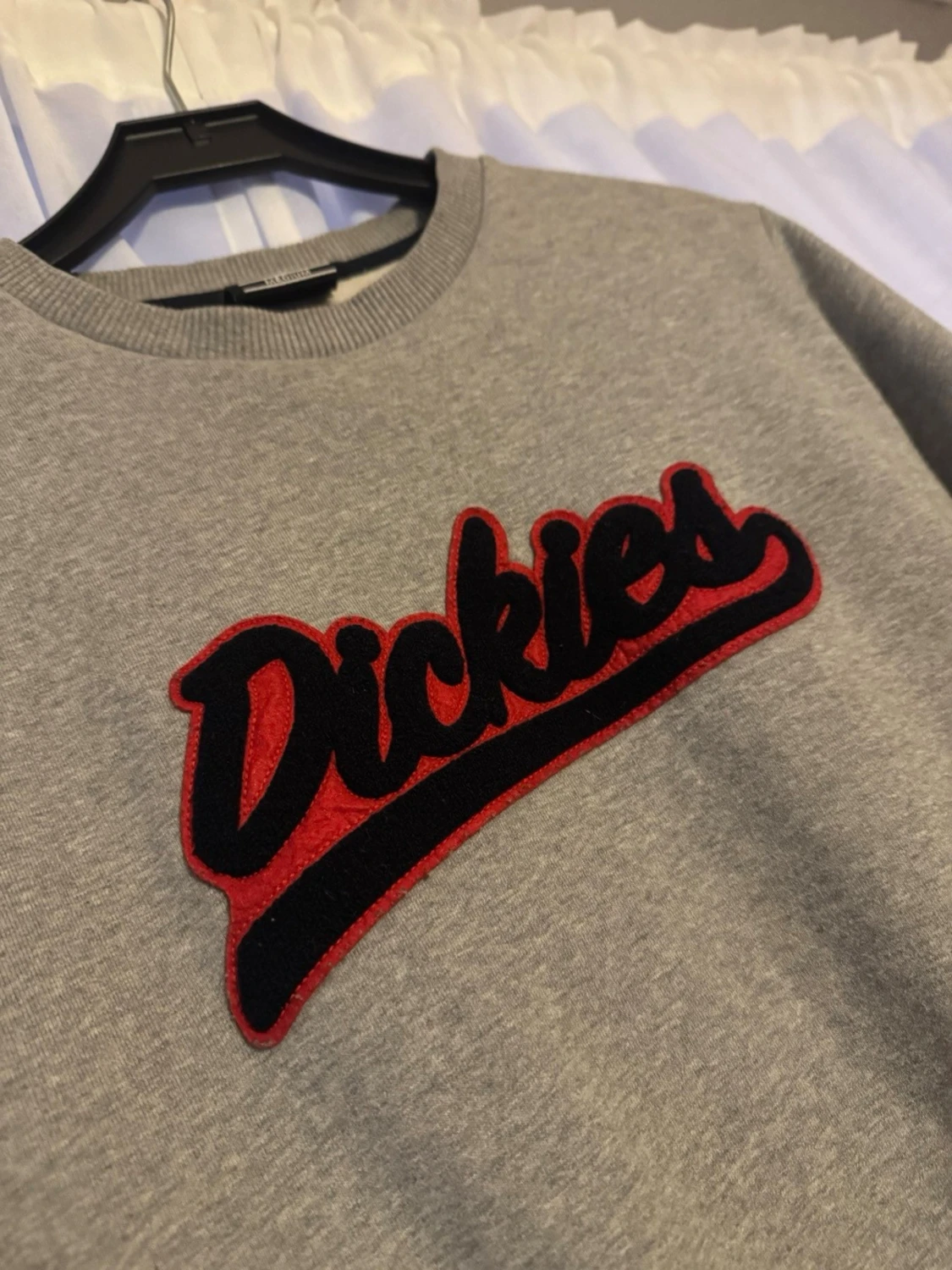 Grå sweatshirt från Dickies - 2