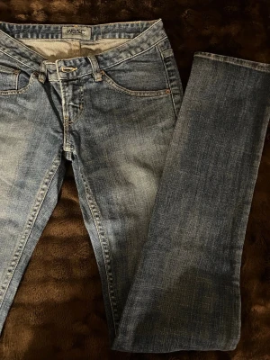 Jeans  - Raka killjeans i fint skick 