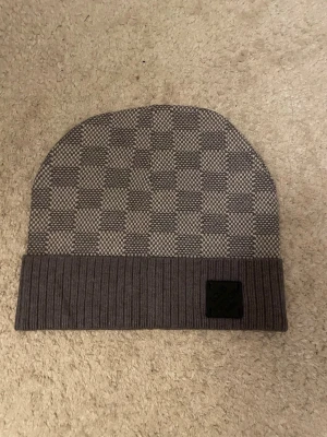 Grå Louis Vuitton  - Ny bra kvalité .