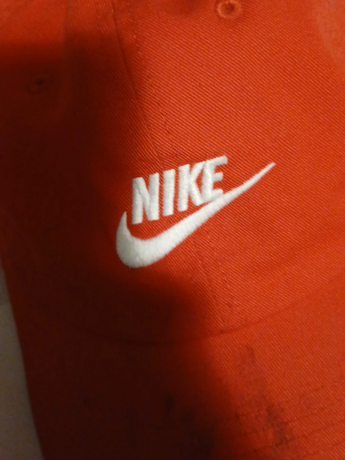 Röd Nike keps med broderad logga - 3