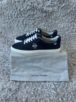 Jacob Cohën Dreamer - Säljer ett par helt nya Jacob Cohën sneakers! | Storlek 41. | Låda och dustbag tillkommer! | Ställ gärna frågor innan du köper!