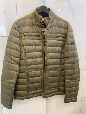 Dunjacka grön - Barbour dunjacka storlek M