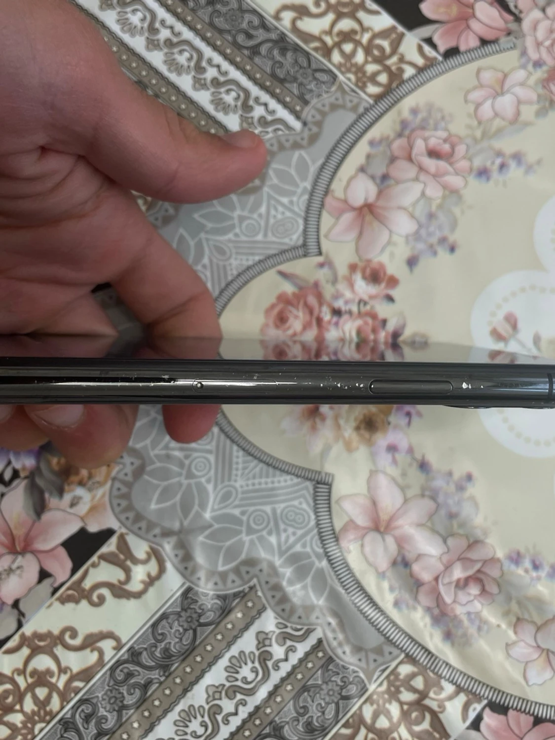 iPhone svart med glasbaksida - 2