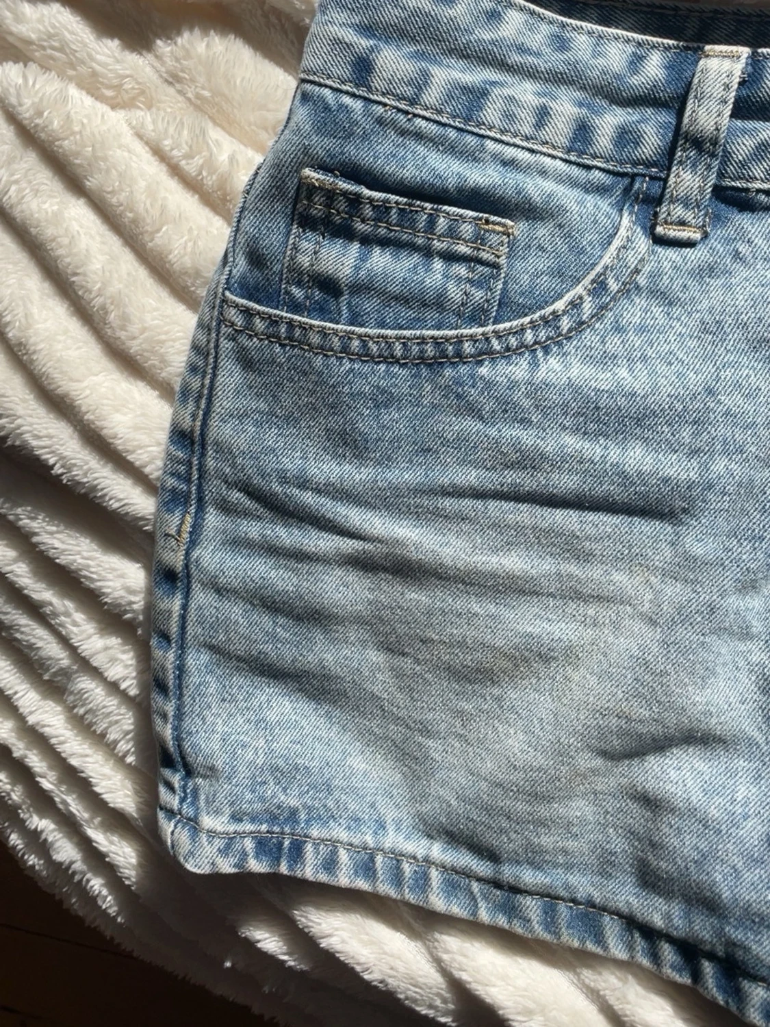 Fin låg midjade jeanskjol  - 3