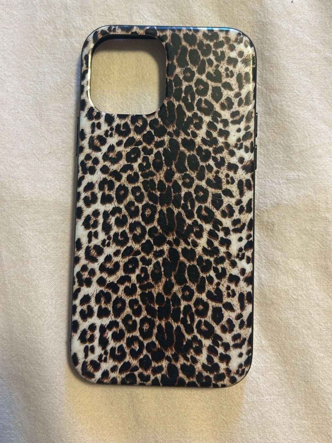Leopardmönstrat mobilskal iPhone 12