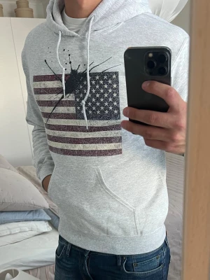 Concrete ink hoodie  - Nytt skick 