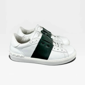 Valentino Open Olivgrön | 41 - Valentino Open Sneakers | Grymt skick! | Storlek 41 | Endast skorna ingår | #48