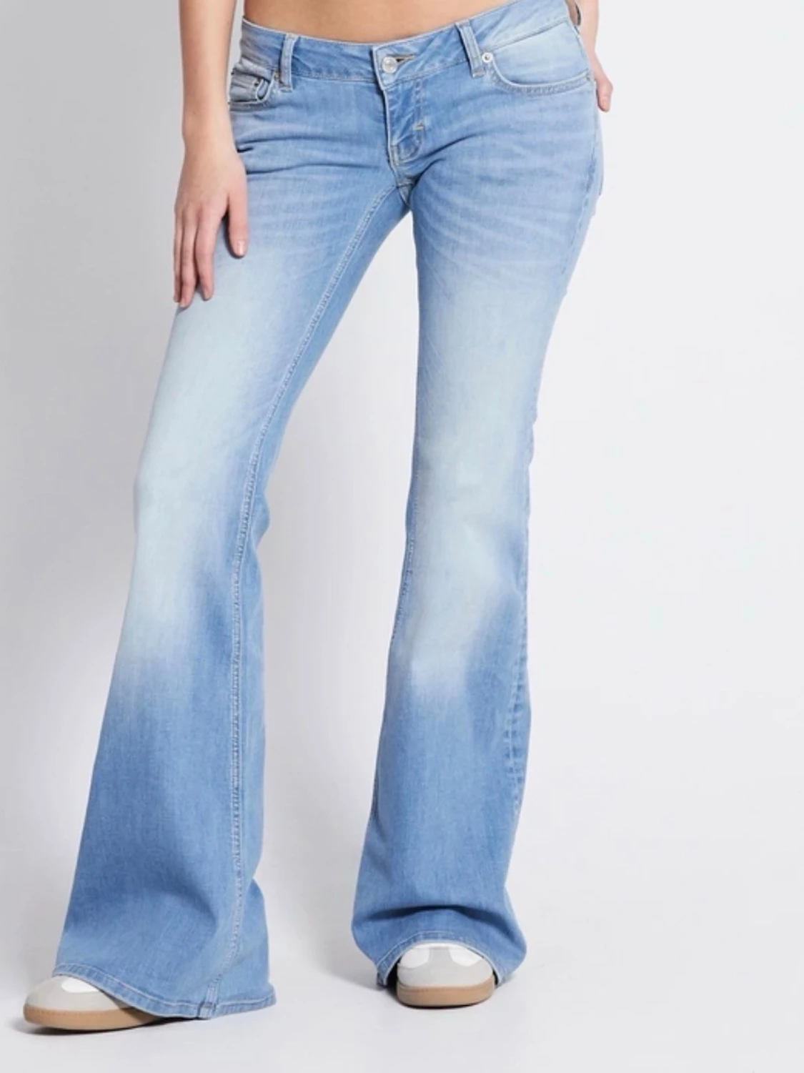 Ljusblå jeans Blaze jeans från lager