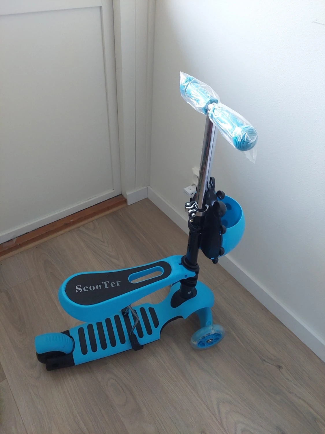 Blå sparkcykel med djurmotiv - 2