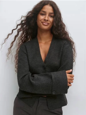 Tröja  - Säljer denna sköna och mjuka tröja från Gina tricot, den är i väldigt bra skick och inte nopprig eller så💕skriv för bilder