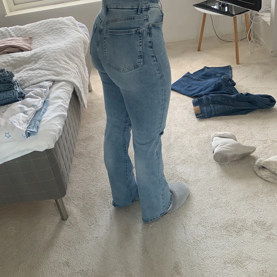 Raka jeans med hål - 90