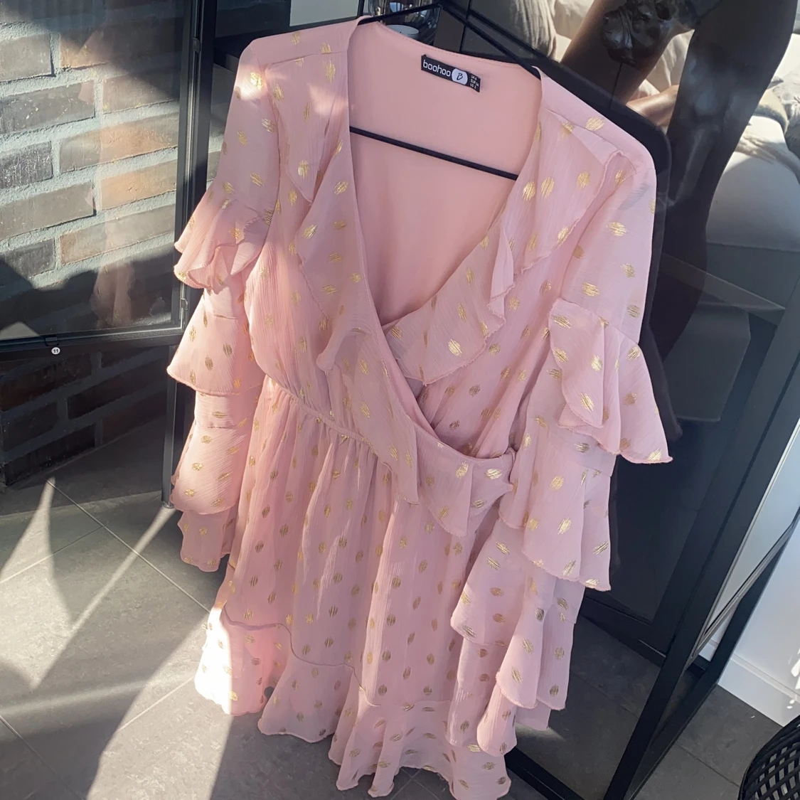 Sommarklänning med volangärmar - 90