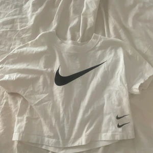 Nike tröja s - Nike tröja i storlek M. Sparsamt använd.