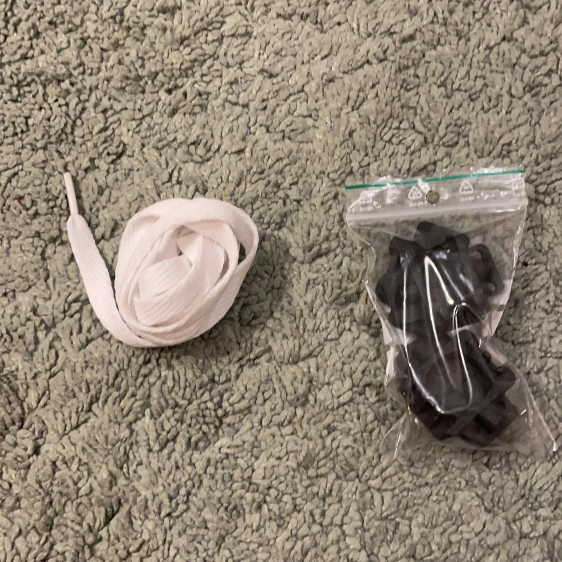 HELLYS skor! ALDRIG ANVÄNDA! HELT NYA!💕🤍 - 90