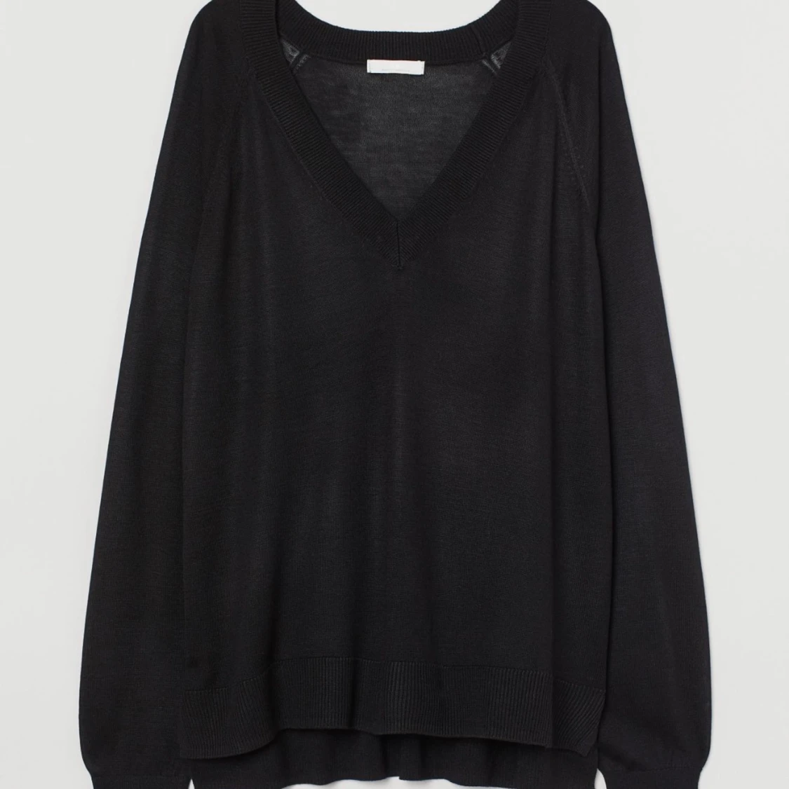 Oanvänd finstickad tröja 