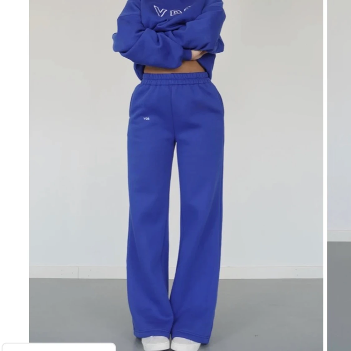 Utsålt Venderbys kronblå set s/m - 91