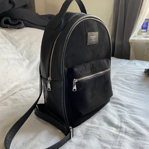 Ryggsäck - Läder ryggsäck 🖤