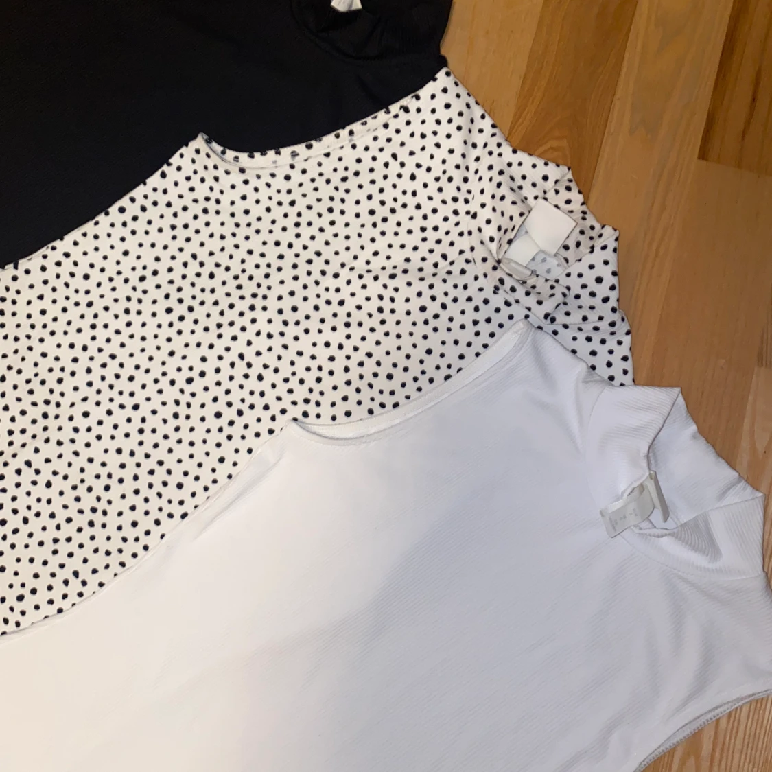 Bodys från hm!  - 90