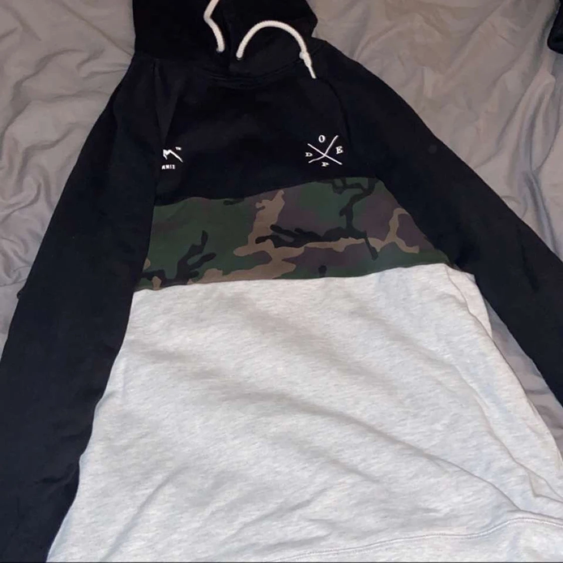 Dope hoodie storlek L  - 90