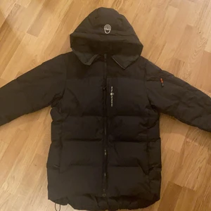 Sail Racing HERR vinterjacka.  - Herr modell. Storlek S. Väldigt bra skick. Ordinarie pris ca 3000:- 