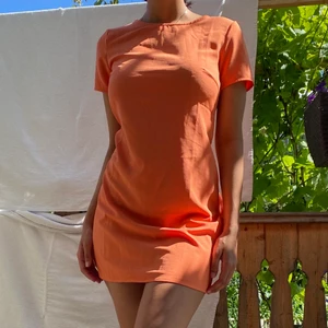 Orange casual T-shirt klänning - Jättebekväm enklare klänning nu till sommaren. Endast använd ett par gånger 