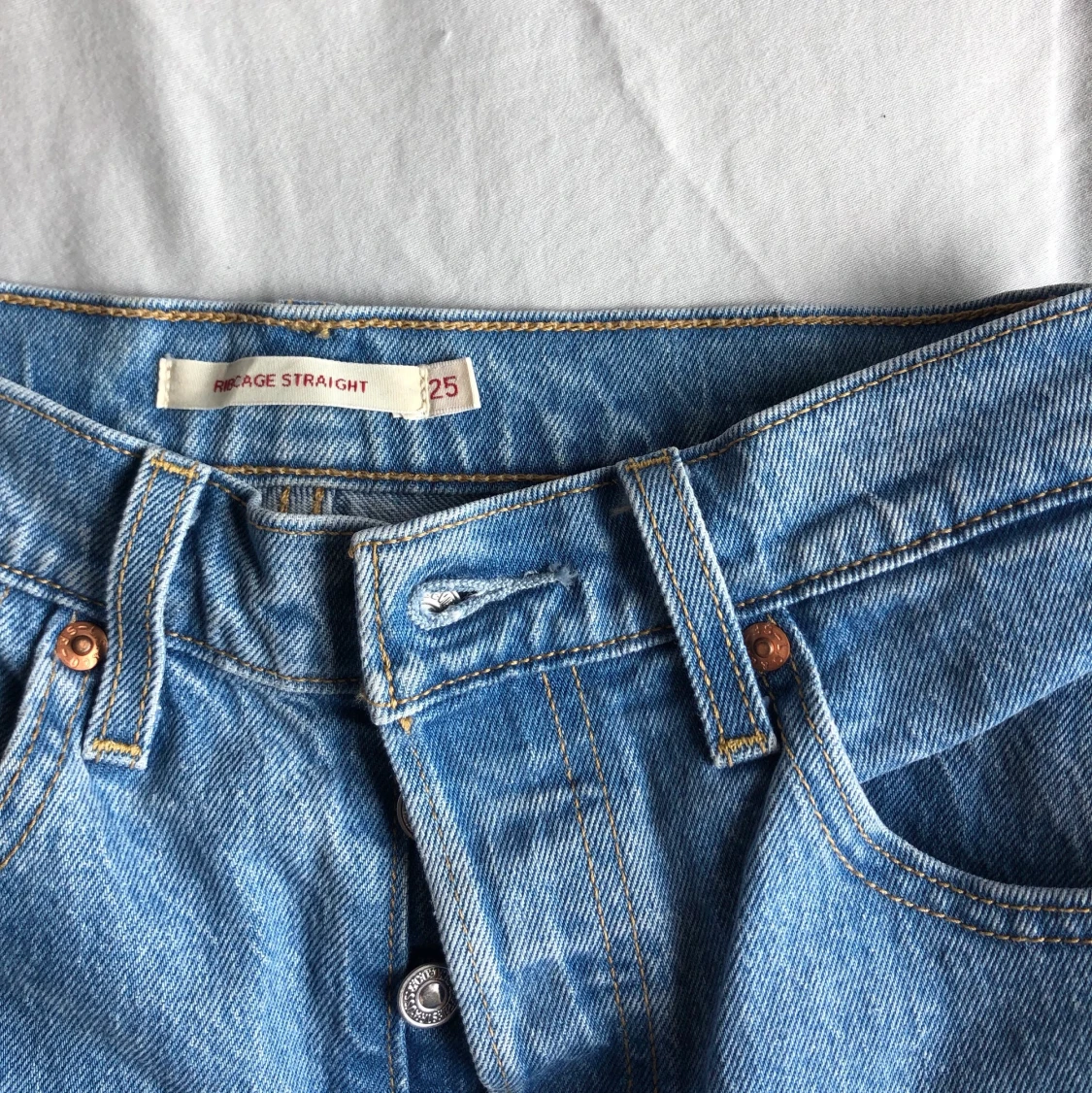 Levis jeans  - 90
