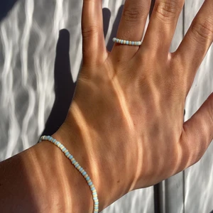 Sverige armband  - SVERIGE ARMBAND perfekt nu till EM 😜😜😜 45kr/armband, 20kr/ring, 60kr för båda två! Armbandet på bilden är 18cm långt men går att få annan längd! 