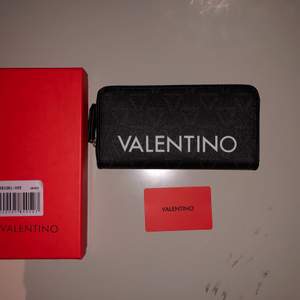 Valentino plånbok, helt ny