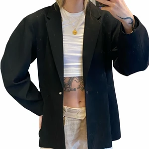 Figursyd skjorta - Från hm 