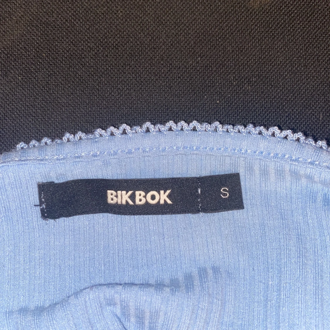 Fin topp från bikbok - 91