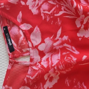 Klänning  - Klänning. Använd 1 gång. Från Ginatricot 