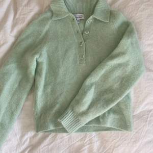 Mintgrön stickad tröja från &othet stories