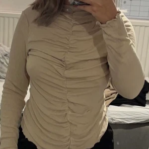 Nelly - Från NLY (Nelly). Storlek S✨