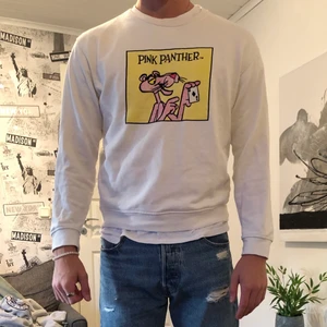 Zara tröja  - Säljer tröjan för att jag it använder den mer. Köpt för ett år sedan 