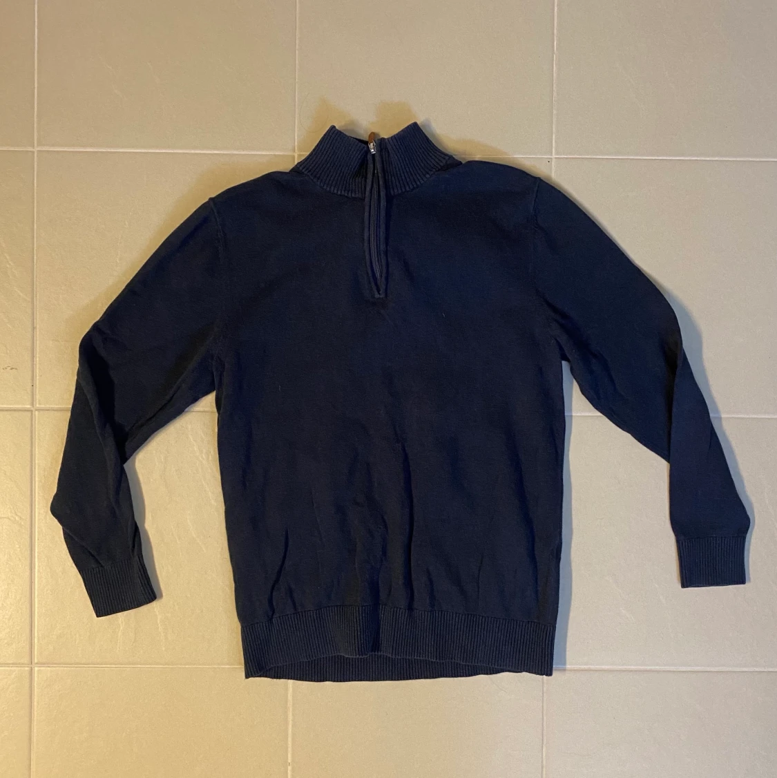 Marinblå tröja - 90