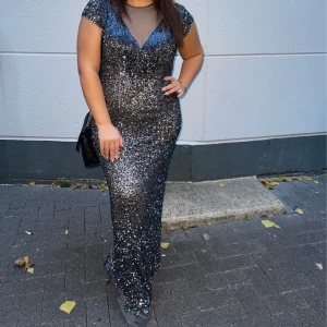 Vackert klänning  - vaxkert klänning 