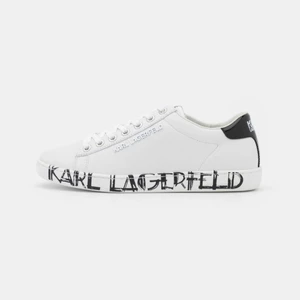 Karl Lagerfeld sneakers - Säljer nu mina super fräscha vita sneakers😍 köpte dom för 1 månad sen från zalando för 1695. Använt ungefär 6 gånger totalt så absolut inga fel på dom. Köparen står för frakt! Storlek 37. 
