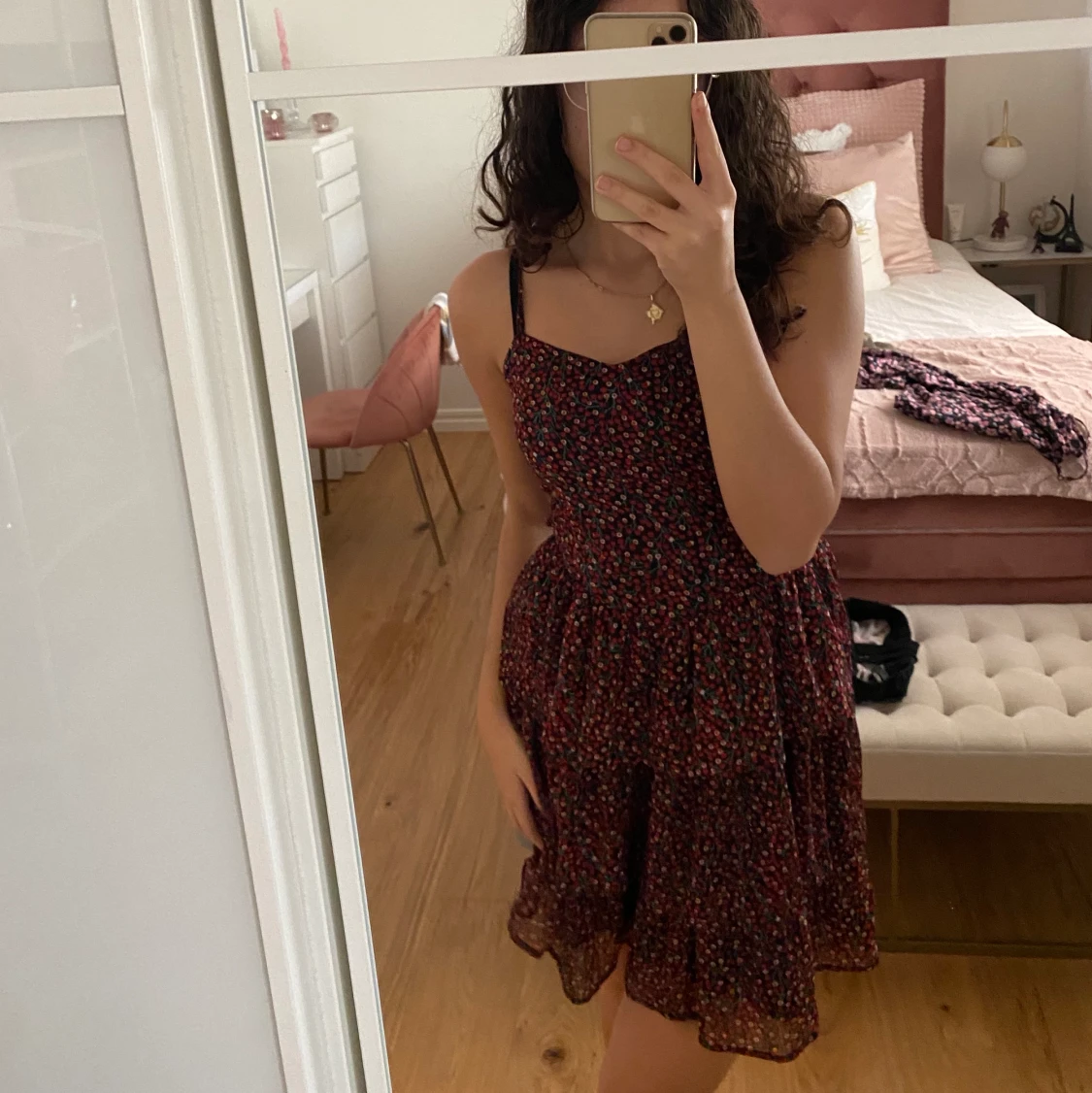 Vinröd klänning - 90