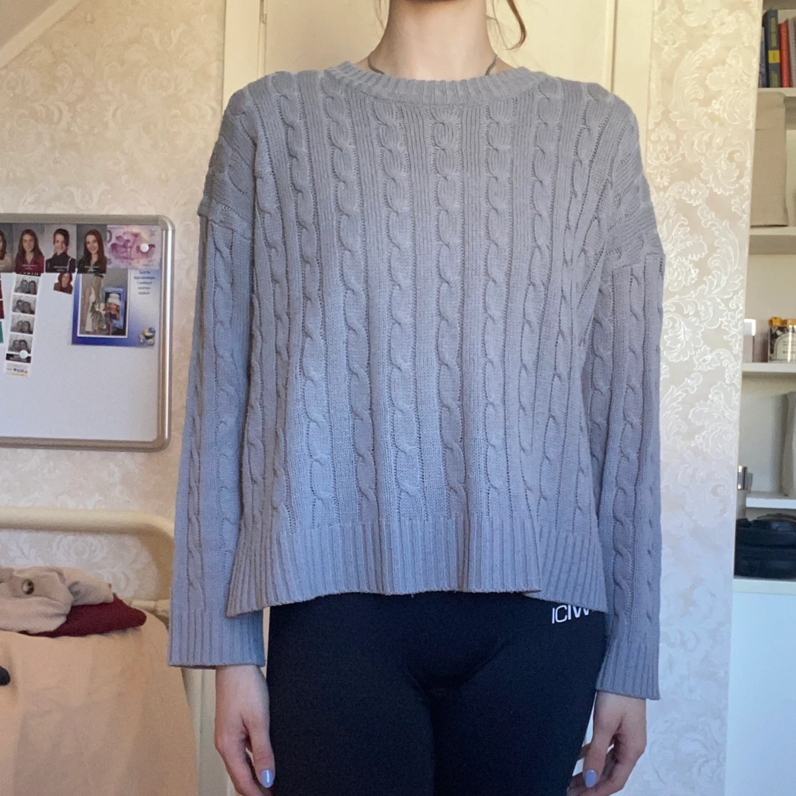 Lätt stickad tröja - 90