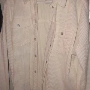 Manchester jacka från Zara!  - Storlek S, 200kr 